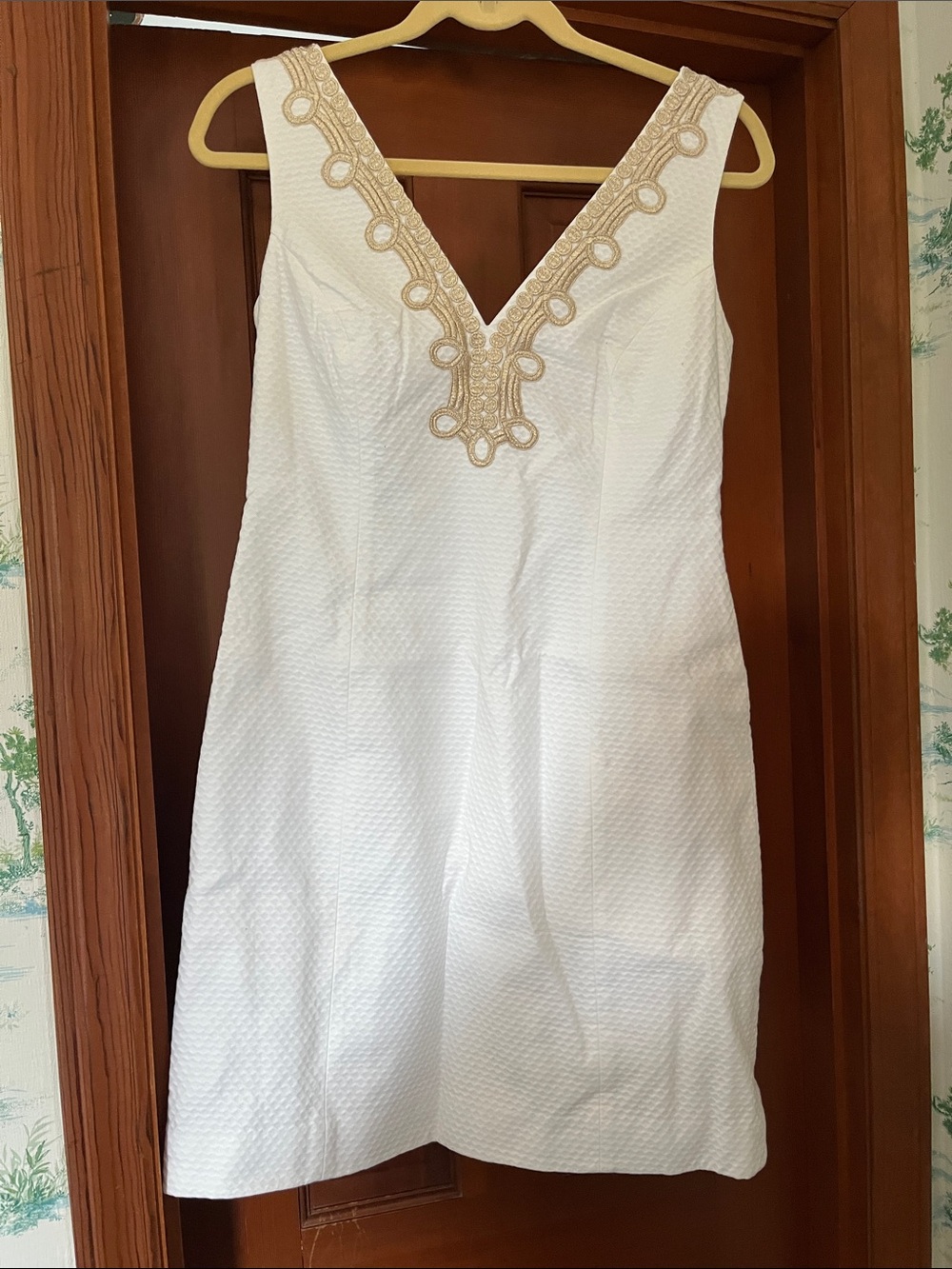 LIlly Pulitzer White Embellished V-Neck Sleeveless Dress Size8